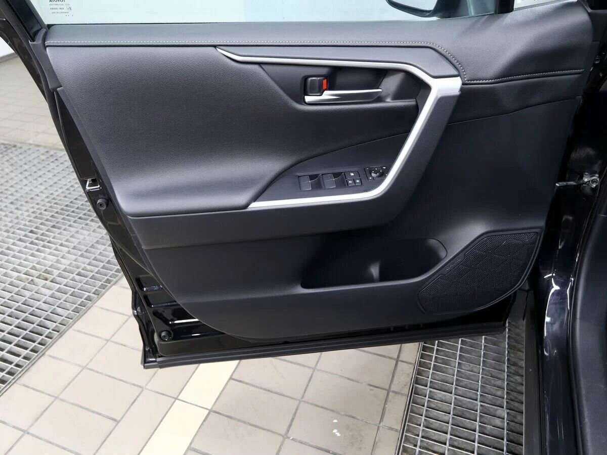 Toyota RAV4 2019 года с пробегом. Фото: #16