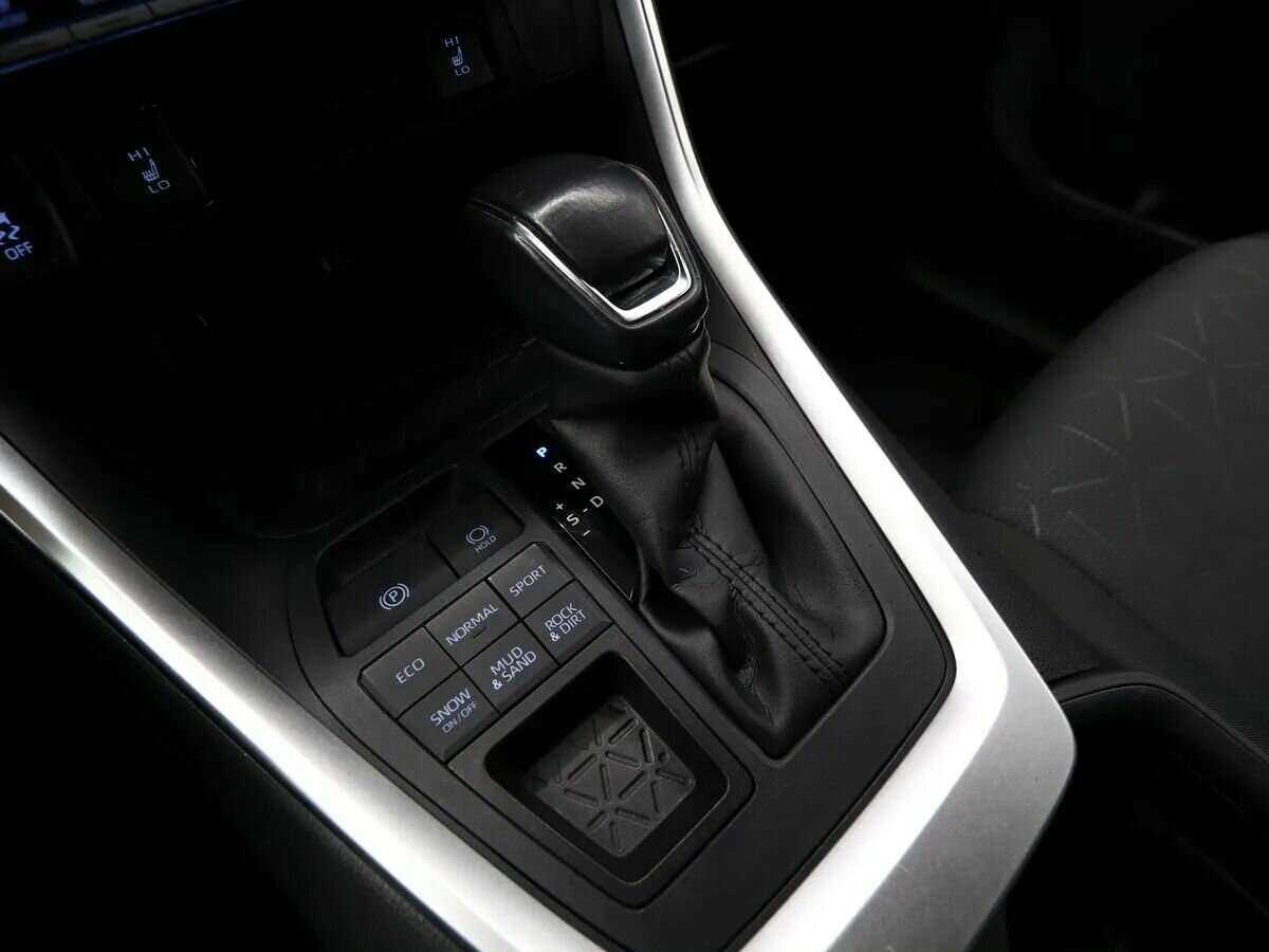 Toyota RAV4 2019 года с пробегом. Фото: #18