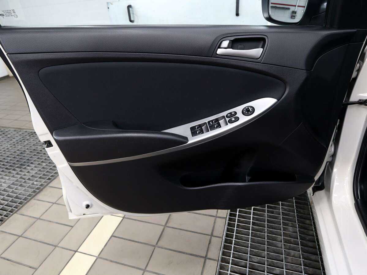 Б/У Хендай Солярис 2015 года. Фото: #15