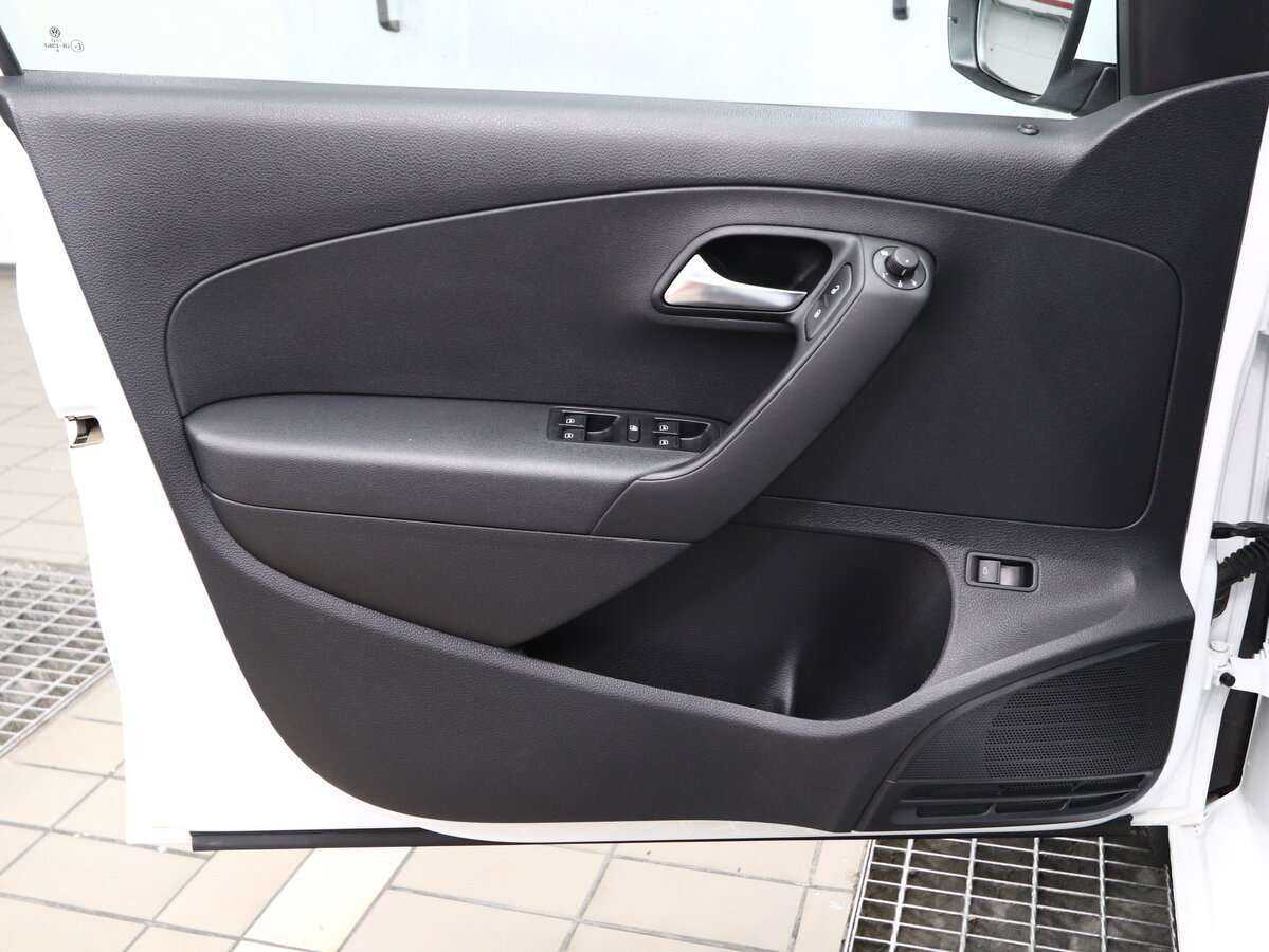 Б/У Фольксваген Поло 2019 года. Фото: #5