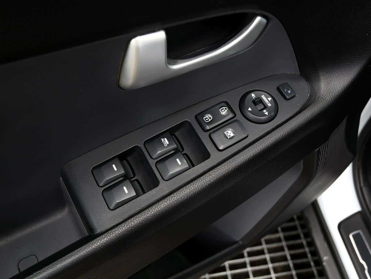 Б/У Киа Спортейдж 2013 года. Фото: #15