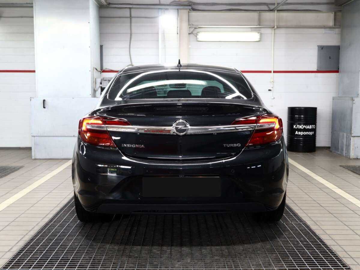 Б/У Опель Инсигния 2014 года. Фото: #3
