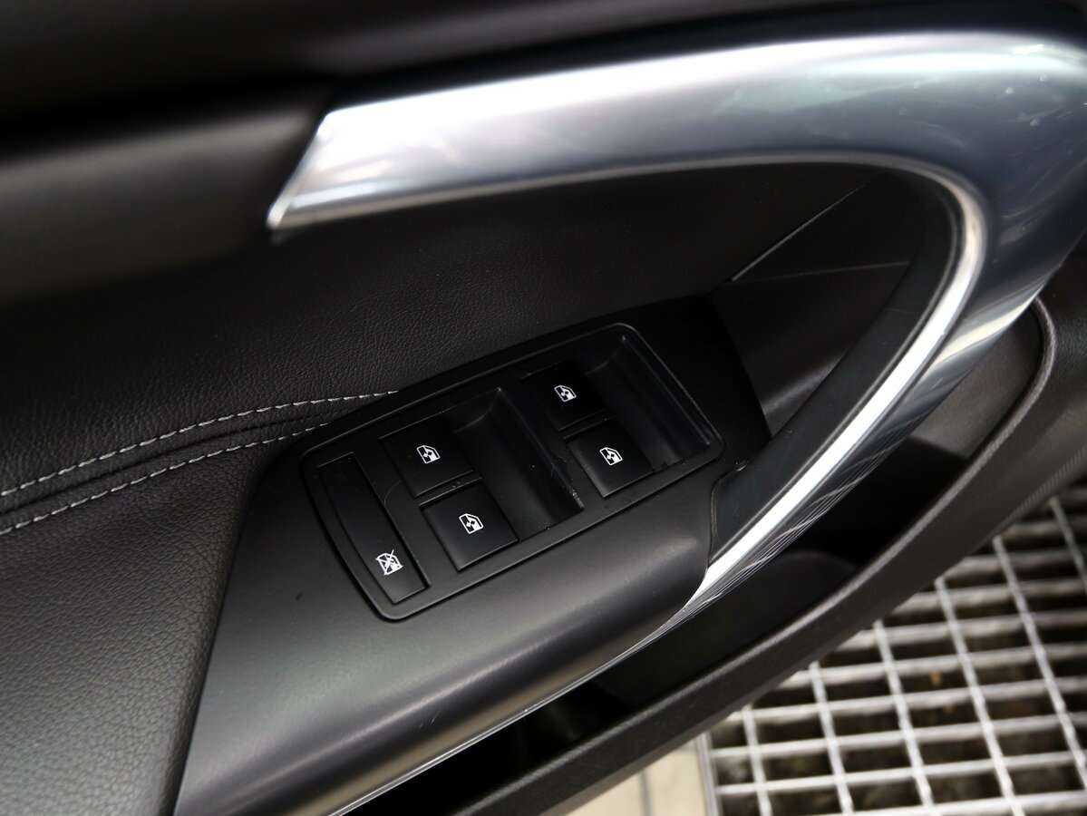 Б/У Опель Инсигния 2014 года. Фото: #15