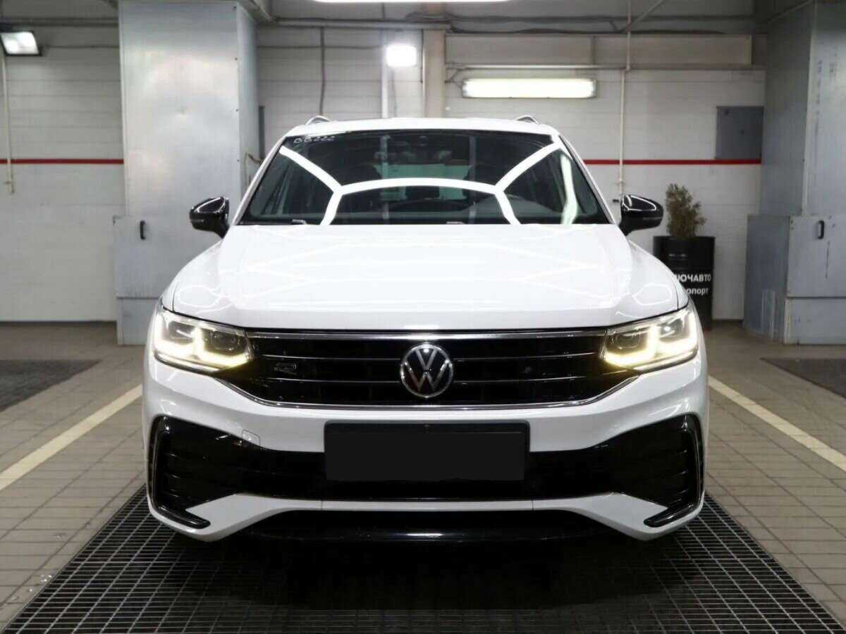 Volkswagen Tiguan 2021 года с пробегом. Фото: #2