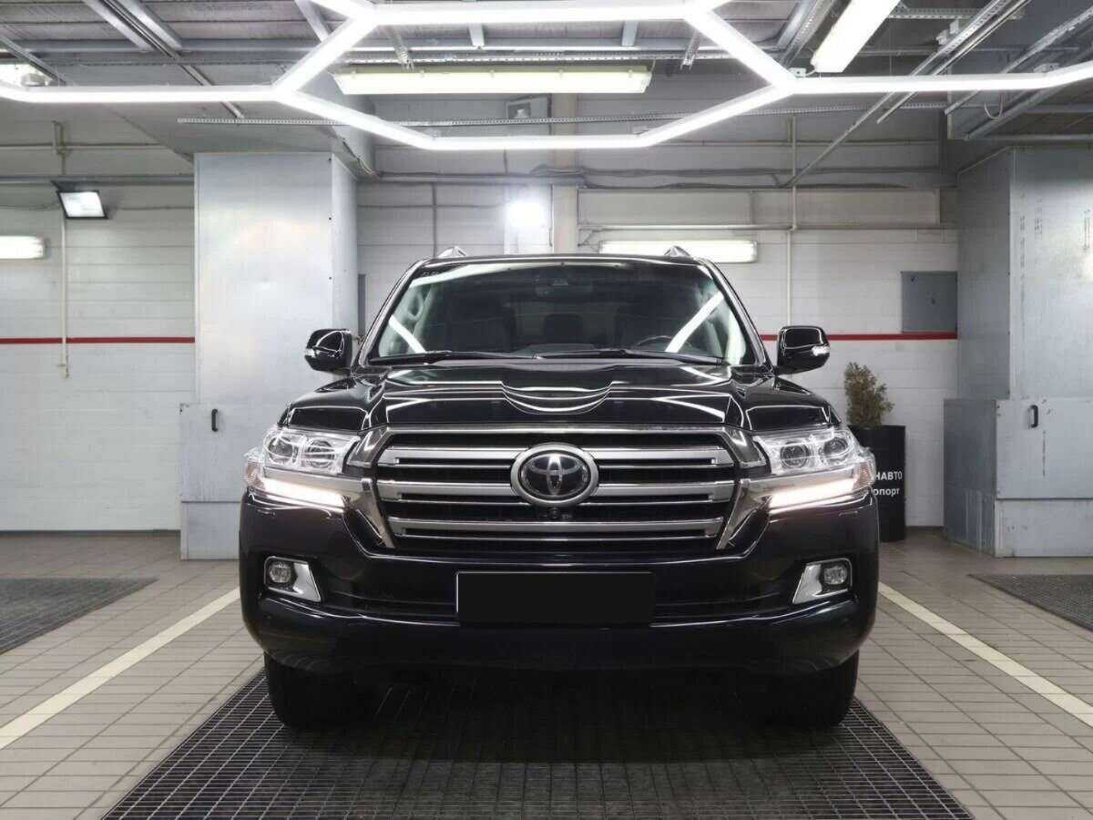 Toyota Land Cruiser 2019 года с пробегом. Фото: #1