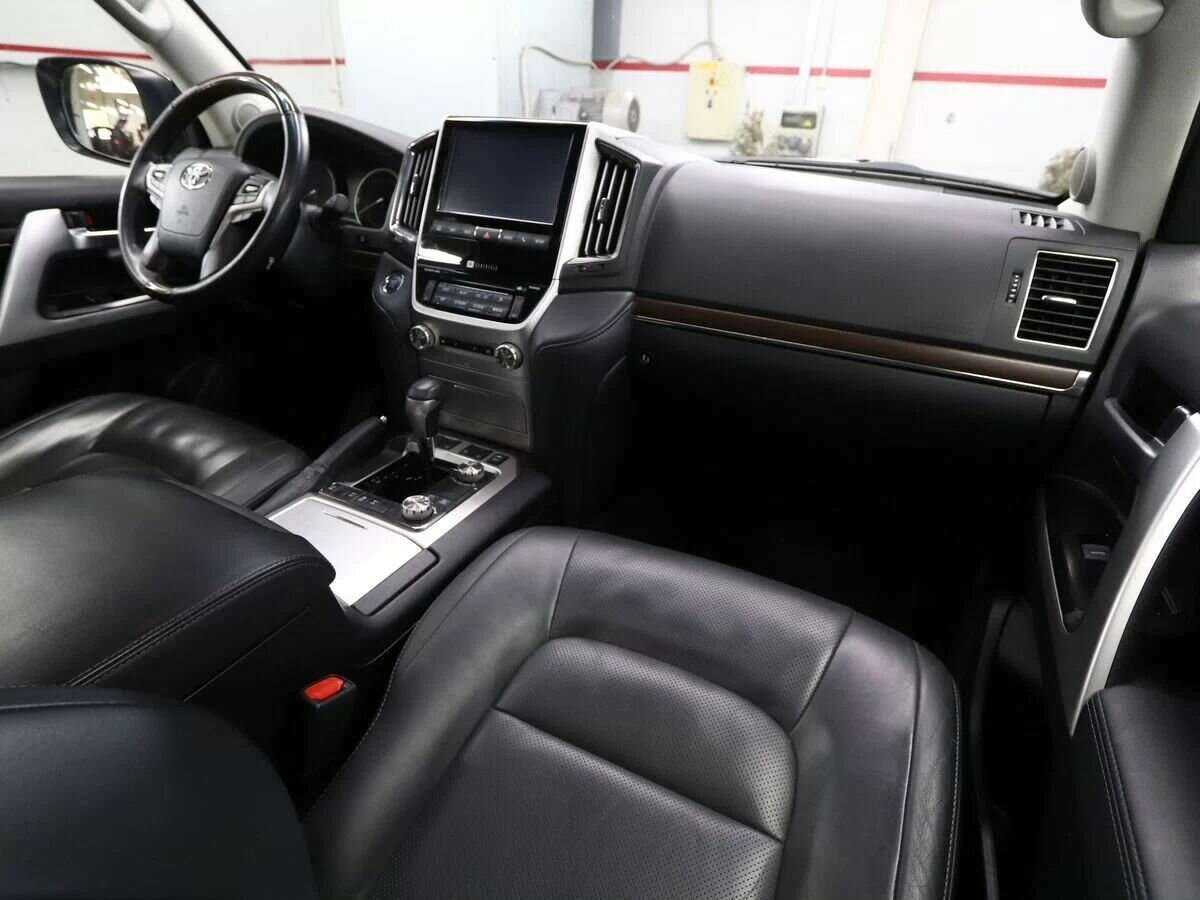 Toyota Land Cruiser 2019 года с пробегом. Фото: #8