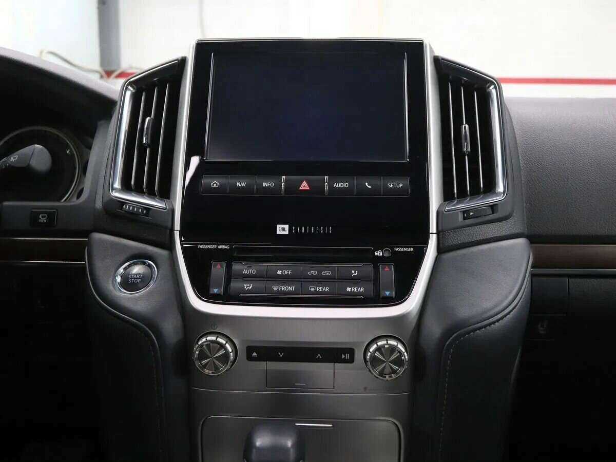 Toyota Land Cruiser 2019 года с пробегом. Фото: #17