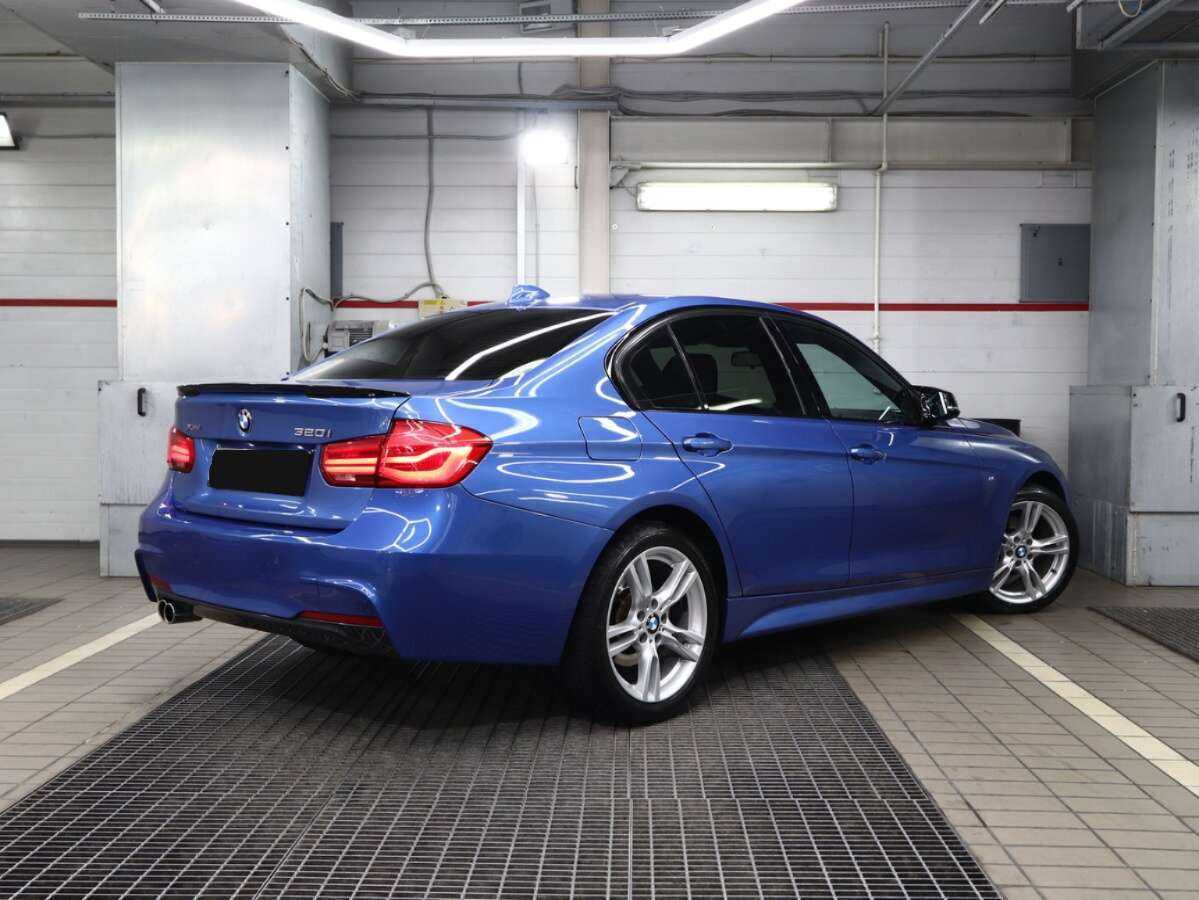 BMW 3 серии 2016 года с пробегом. Фото: #1