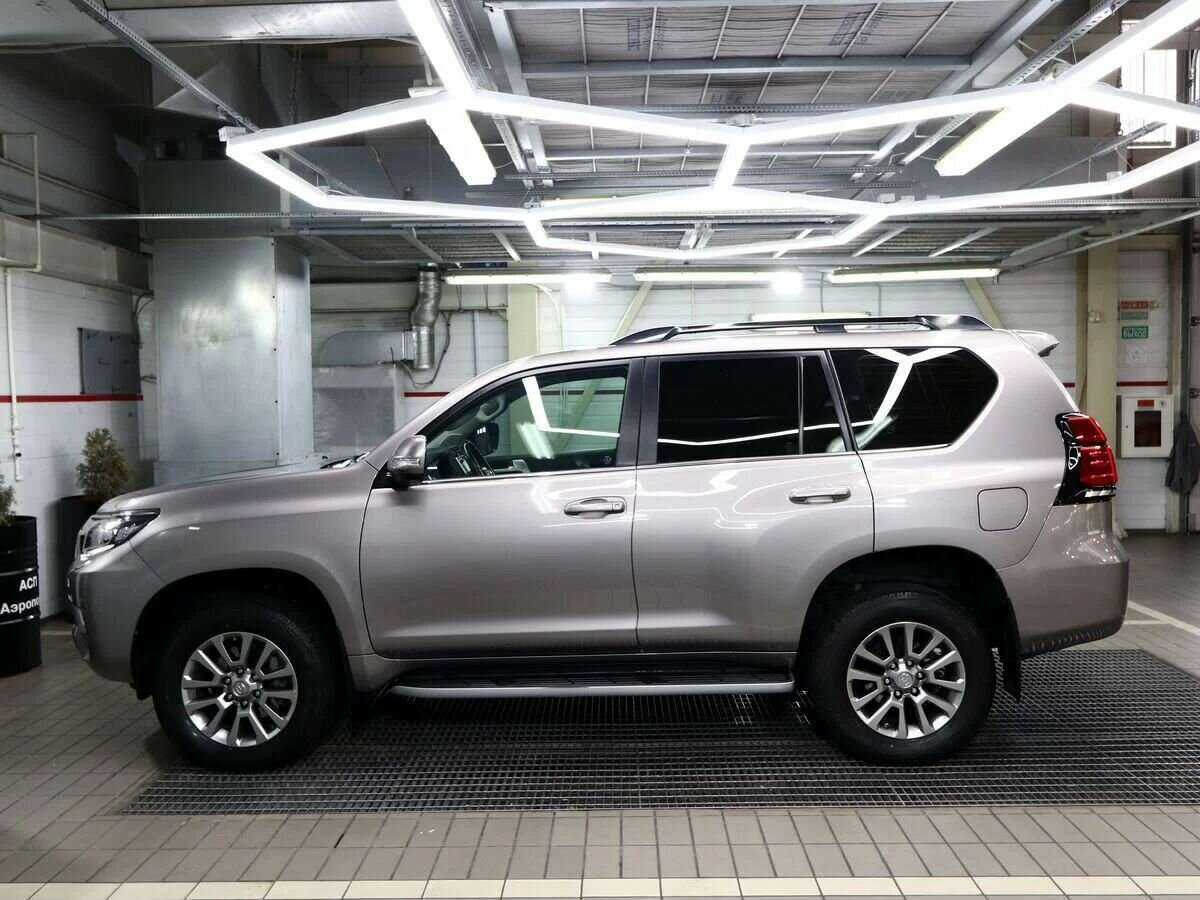 Toyota Land Cruiser Prado 2018 года с пробегом. Фото: #4