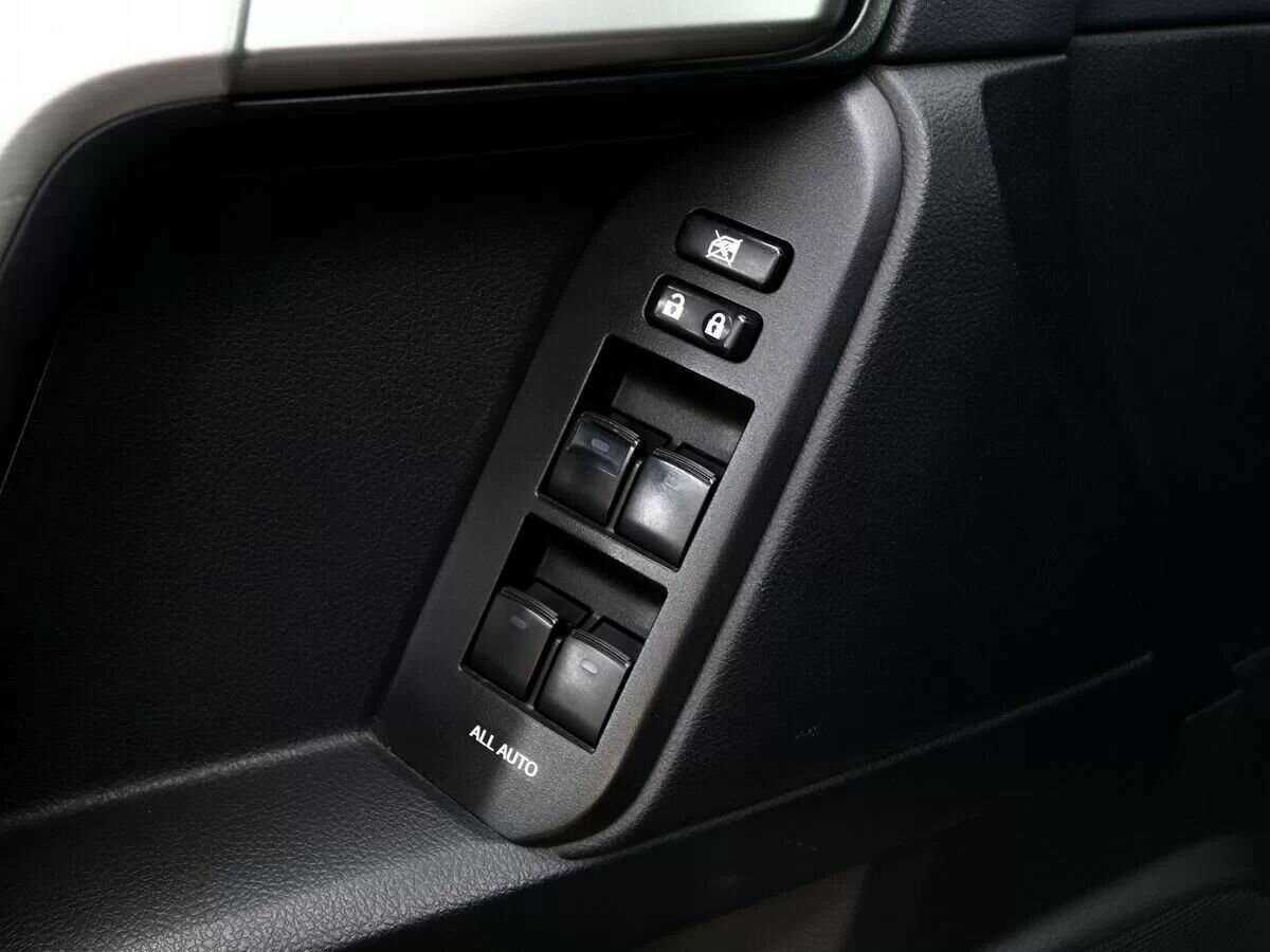 Toyota Land Cruiser Prado 2018 года с пробегом. Фото: #8