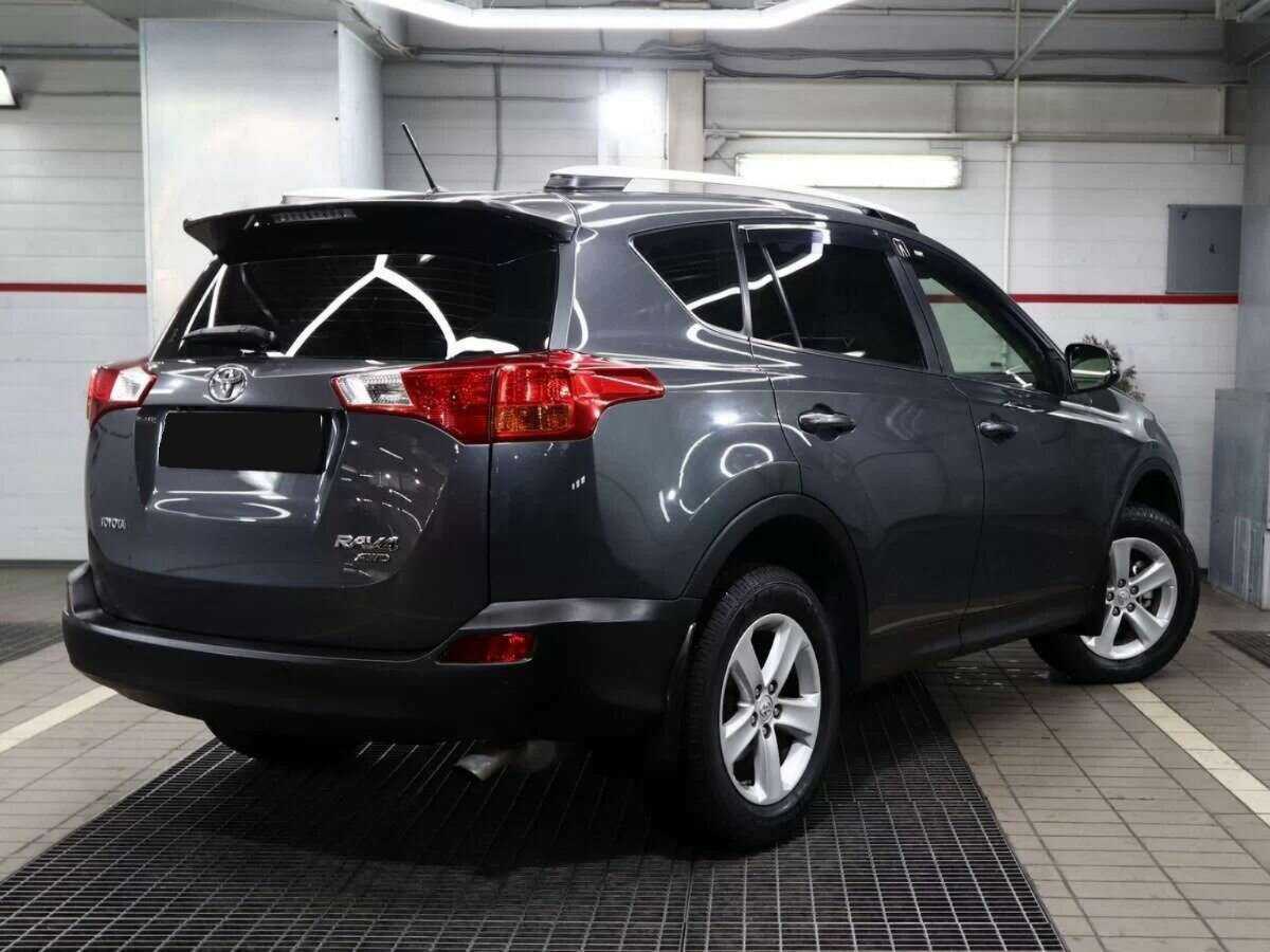 Toyota RAV4 2013 года с пробегом. Фото: #1