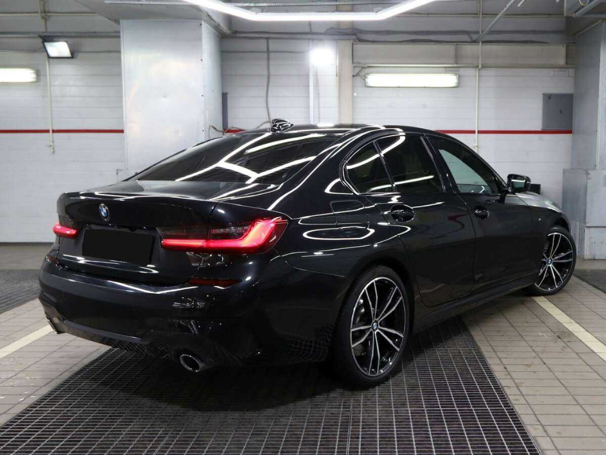 BMW 3 серии 2021 года с пробегом. Фото: #1