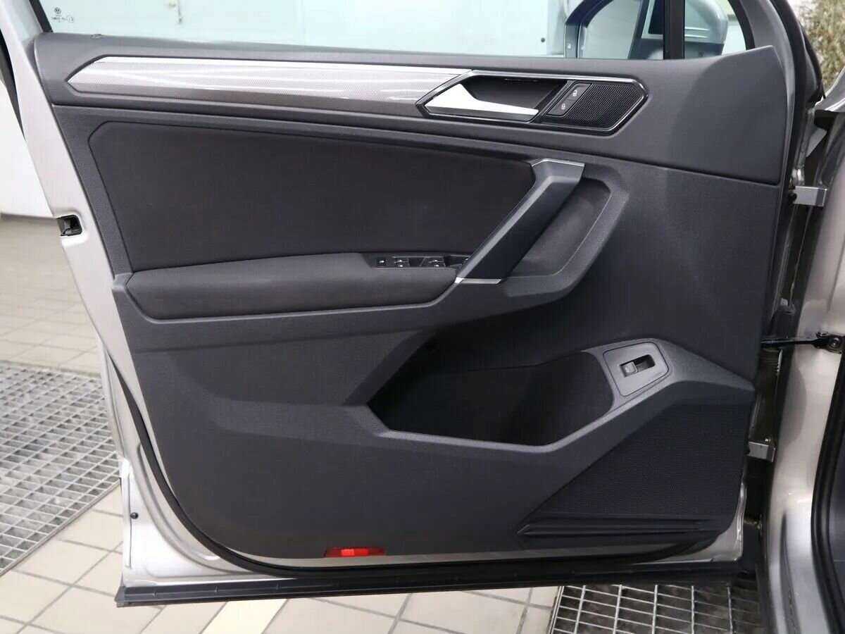 Volkswagen Tiguan 2018 года с пробегом. Фото: #5