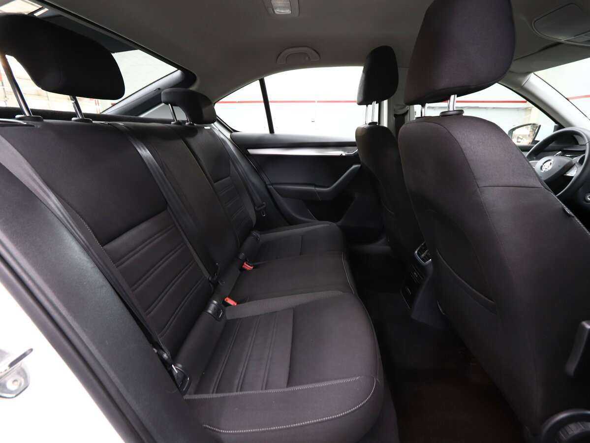 Skoda Octavia 2018 года с пробегом. Фото: #12