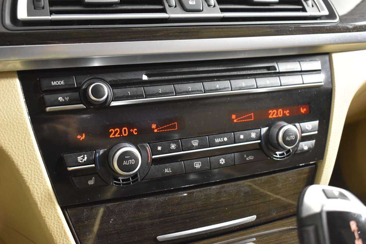 BMW 7 серии 2012 года с пробегом. Фото: #15