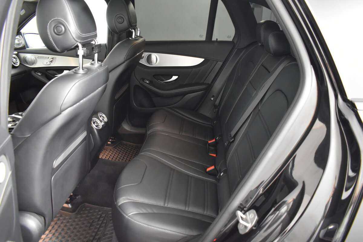 Mercedes-Benz GLC AMG 2018 года с пробегом. Фото: #18