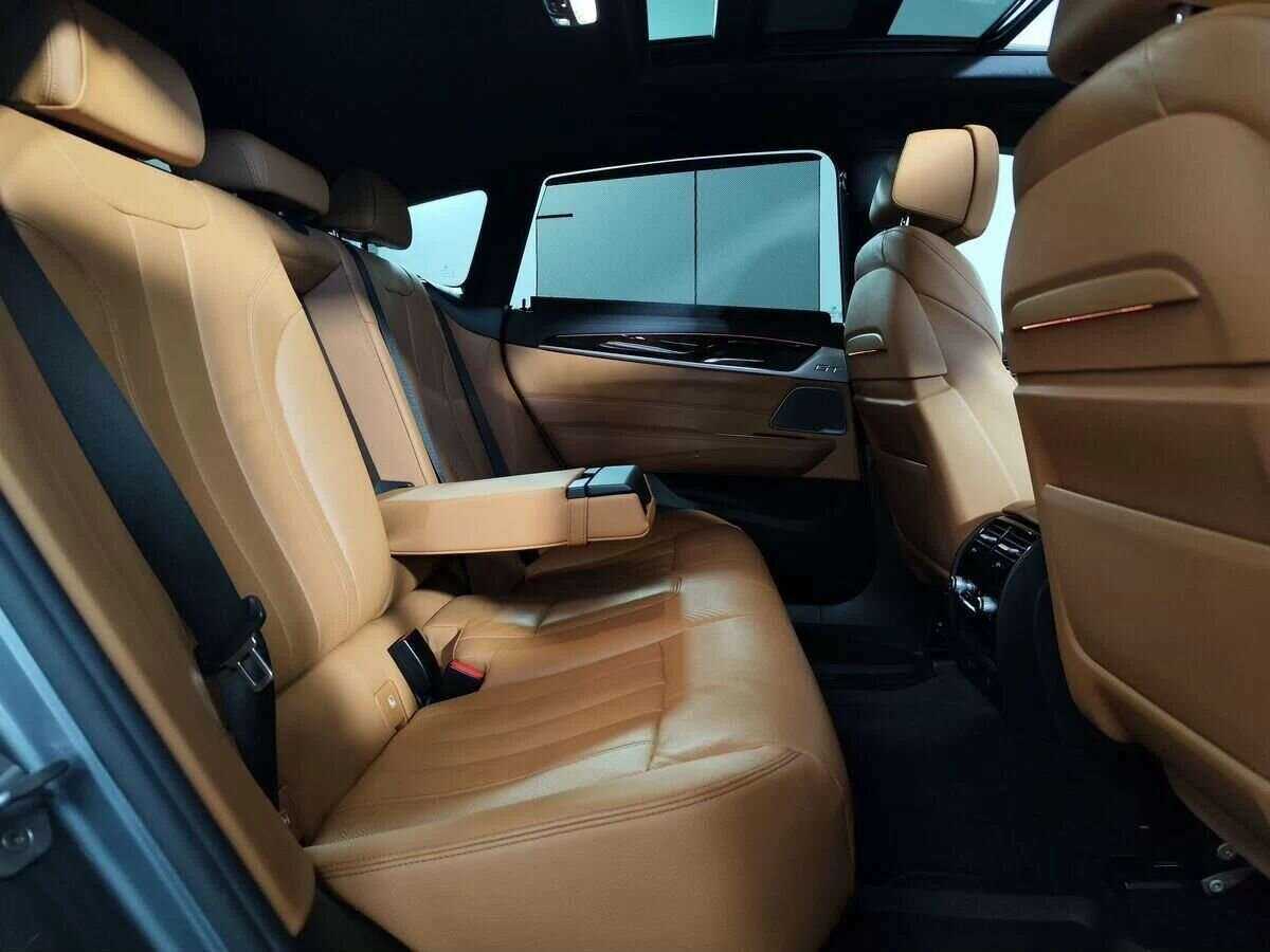 BMW 6 серии 2018 года с пробегом. Фото: #10