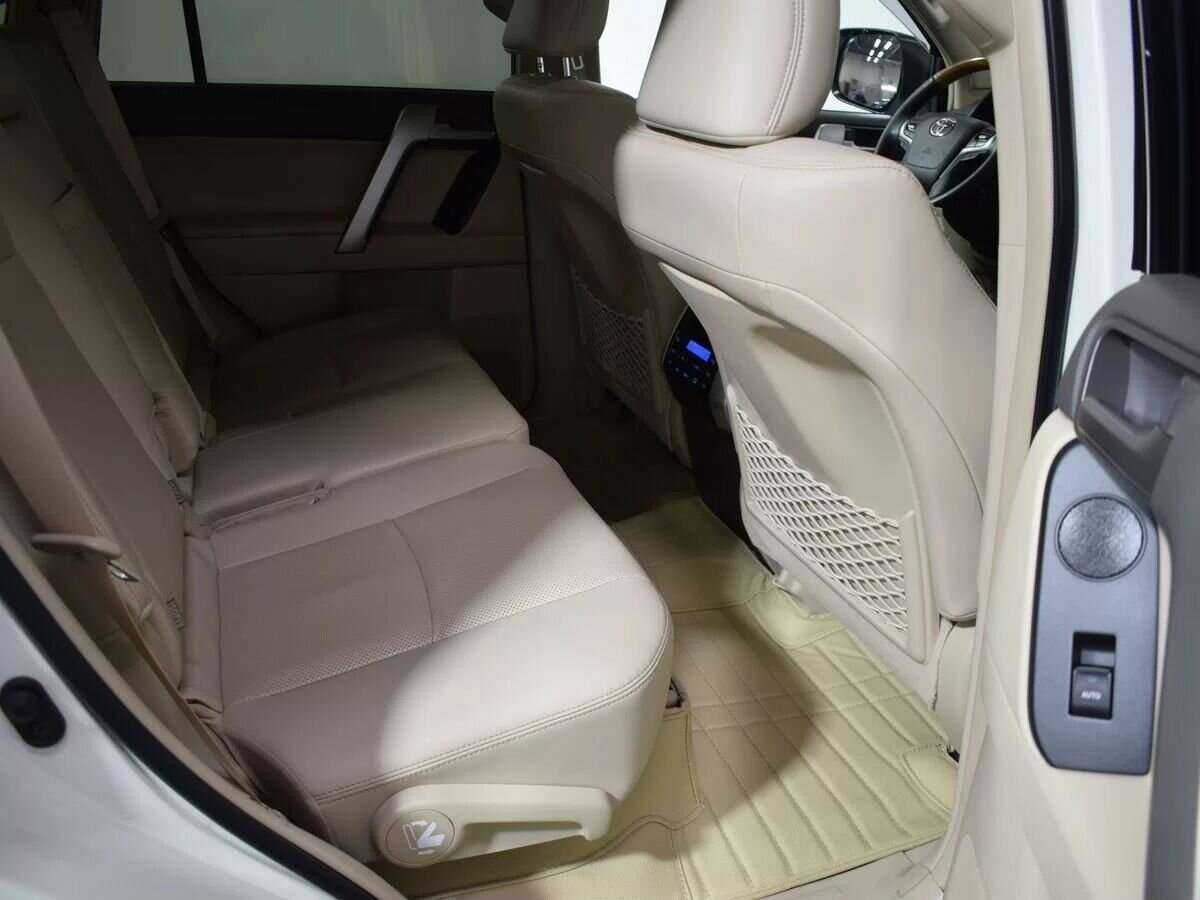 Toyota Land Cruiser Prado 2020 года с пробегом. Фото: #9