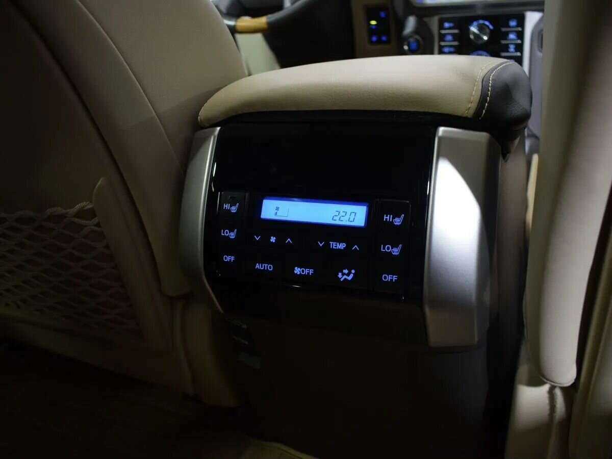 Toyota Land Cruiser Prado 2020 года с пробегом. Фото: #21