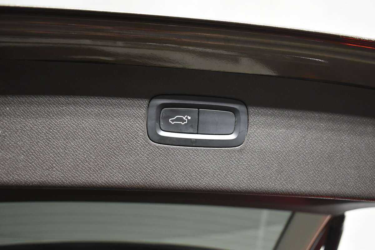 Volvo XC90 2015 года с пробегом. Фото: #6