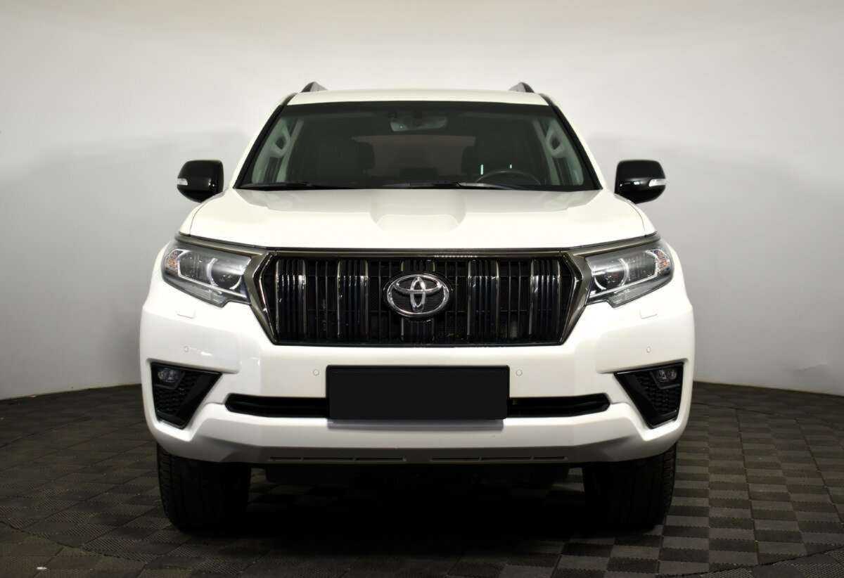 Toyota Land Cruiser Prado 2021 года с пробегом. Фото: #1