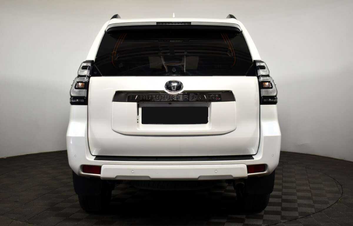 Toyota Land Cruiser Prado 2021 года с пробегом. Фото: #4