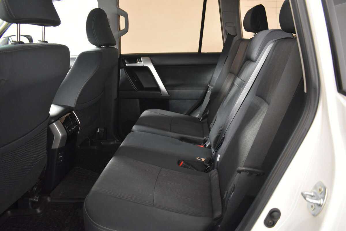 Toyota Land Cruiser Prado 2021 года с пробегом. Фото: #6