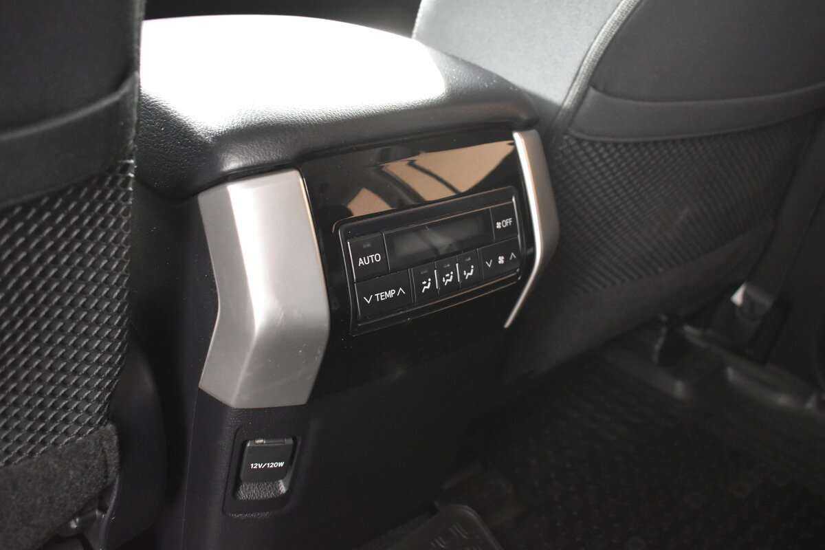 Toyota Land Cruiser Prado 2021 года с пробегом. Фото: #7