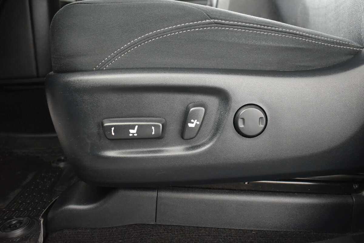 Toyota Land Cruiser Prado 2021 года с пробегом. Фото: #9