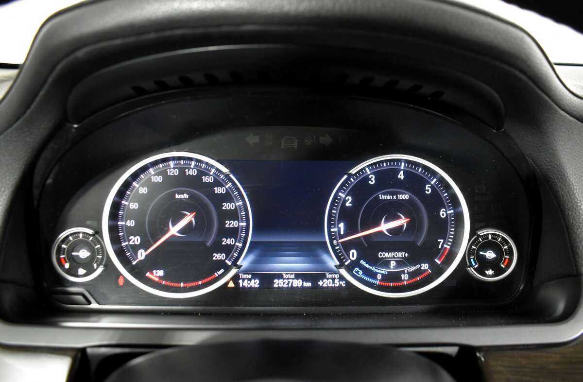 BMW 7 серии 2014 года с пробегом. Фото: #6