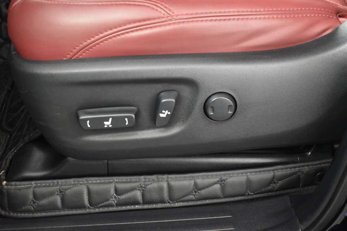 Toyota Land Cruiser Prado 2018 года с пробегом. Фото: #9