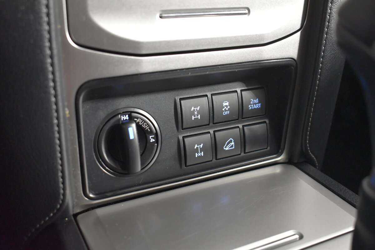 Toyota Land Cruiser Prado 2018 года с пробегом. Фото: #20