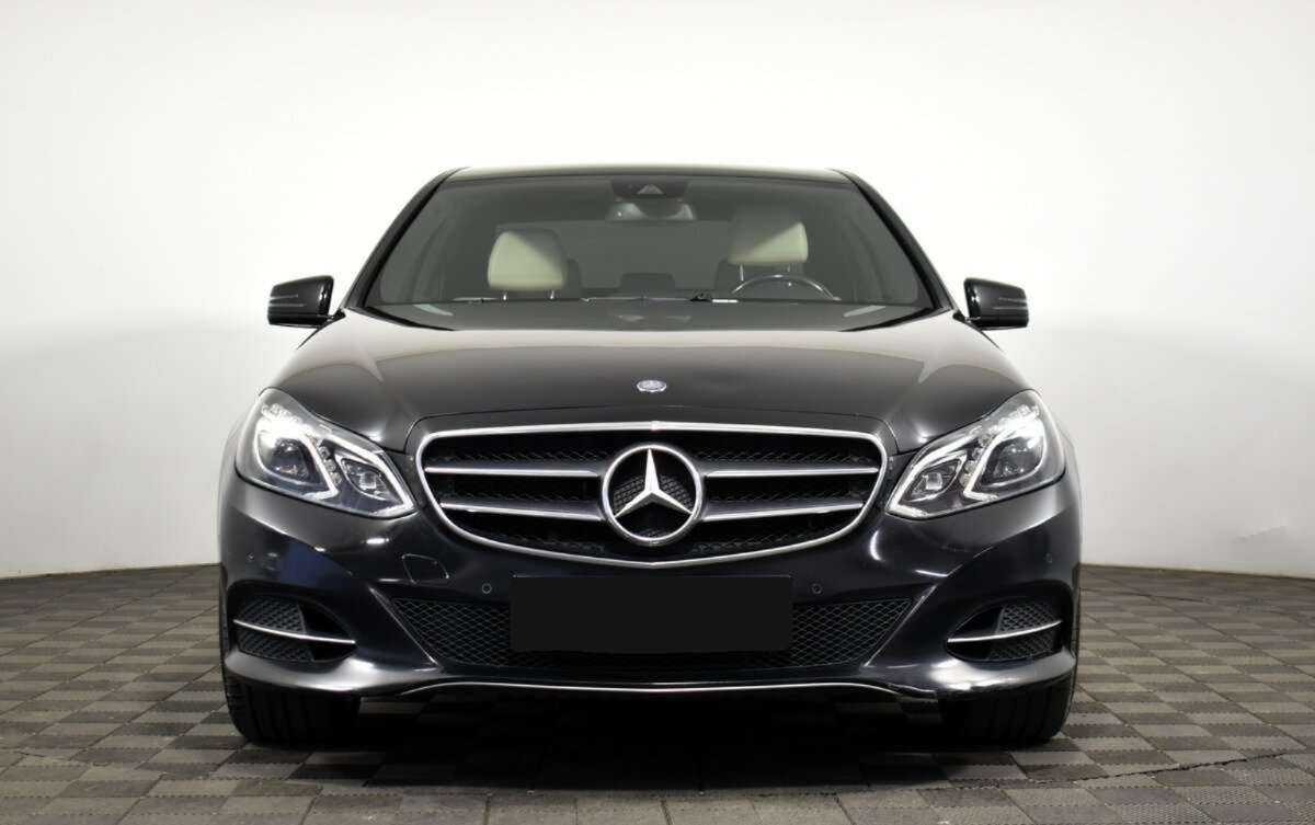 Mercedes-Benz E-Класс 2013 года с пробегом. Фото: #1