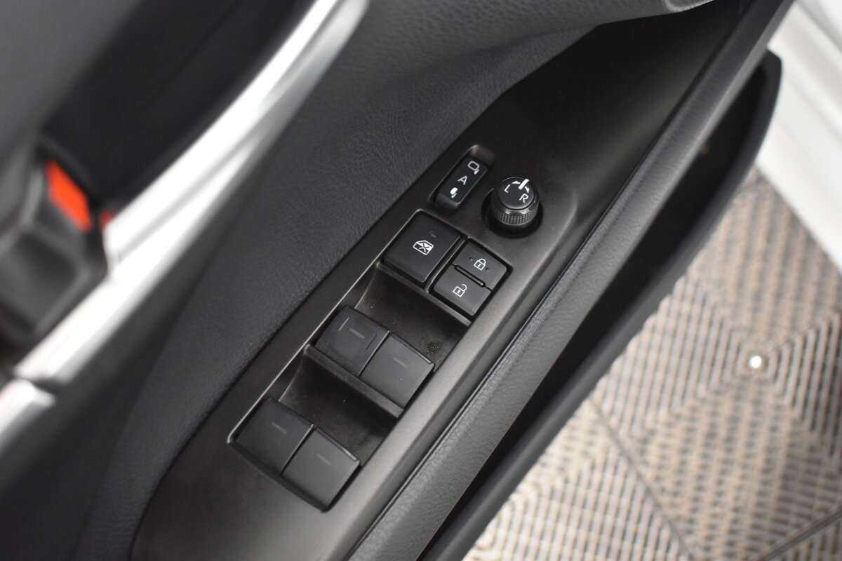 Toyota Camry 2021 года с пробегом. Фото: #7