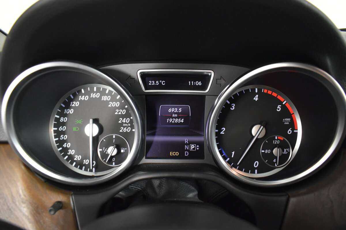 Mercedes-Benz M-Класс 2013 года с пробегом. Фото: #15