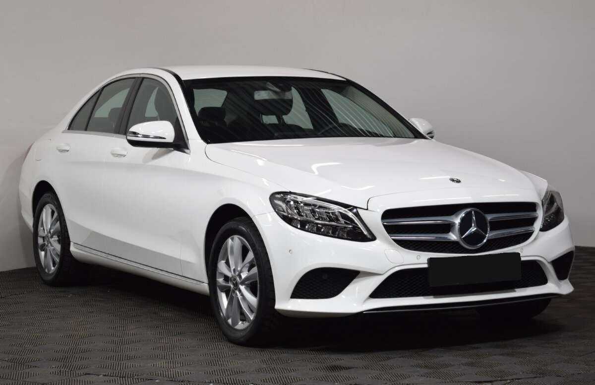 Mercedes-Benz C-Класс 2019 года с пробегом. Фото: #1