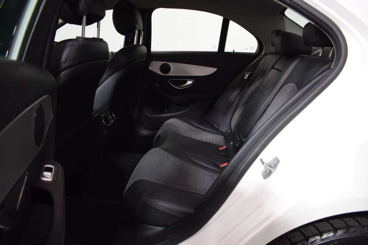 Mercedes-Benz C-Класс 2019 года с пробегом. Фото: #9