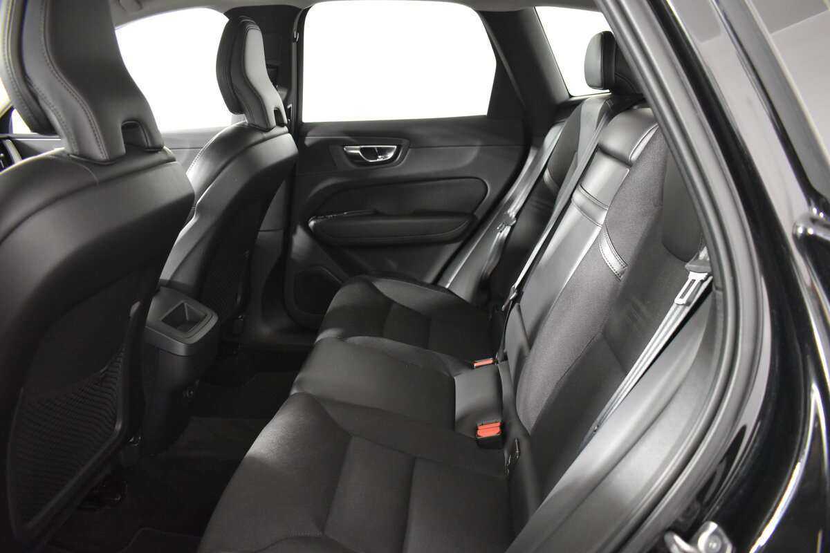 Volvo XC60 2020 года с пробегом. Фото: #6