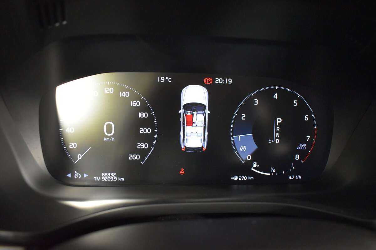 Volvo XC60 2020 года с пробегом. Фото: #14