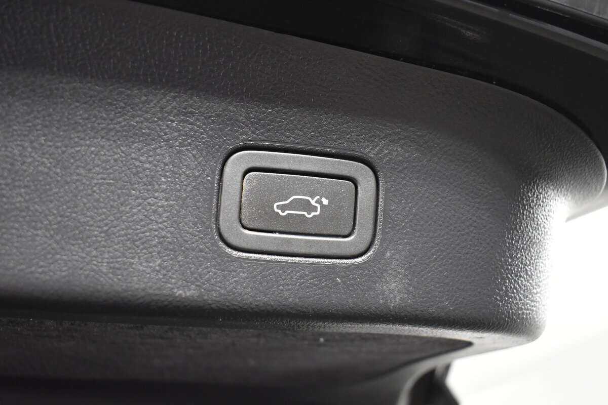 Land Rover Range Rover Sport 2012 года с пробегом. Фото: #6