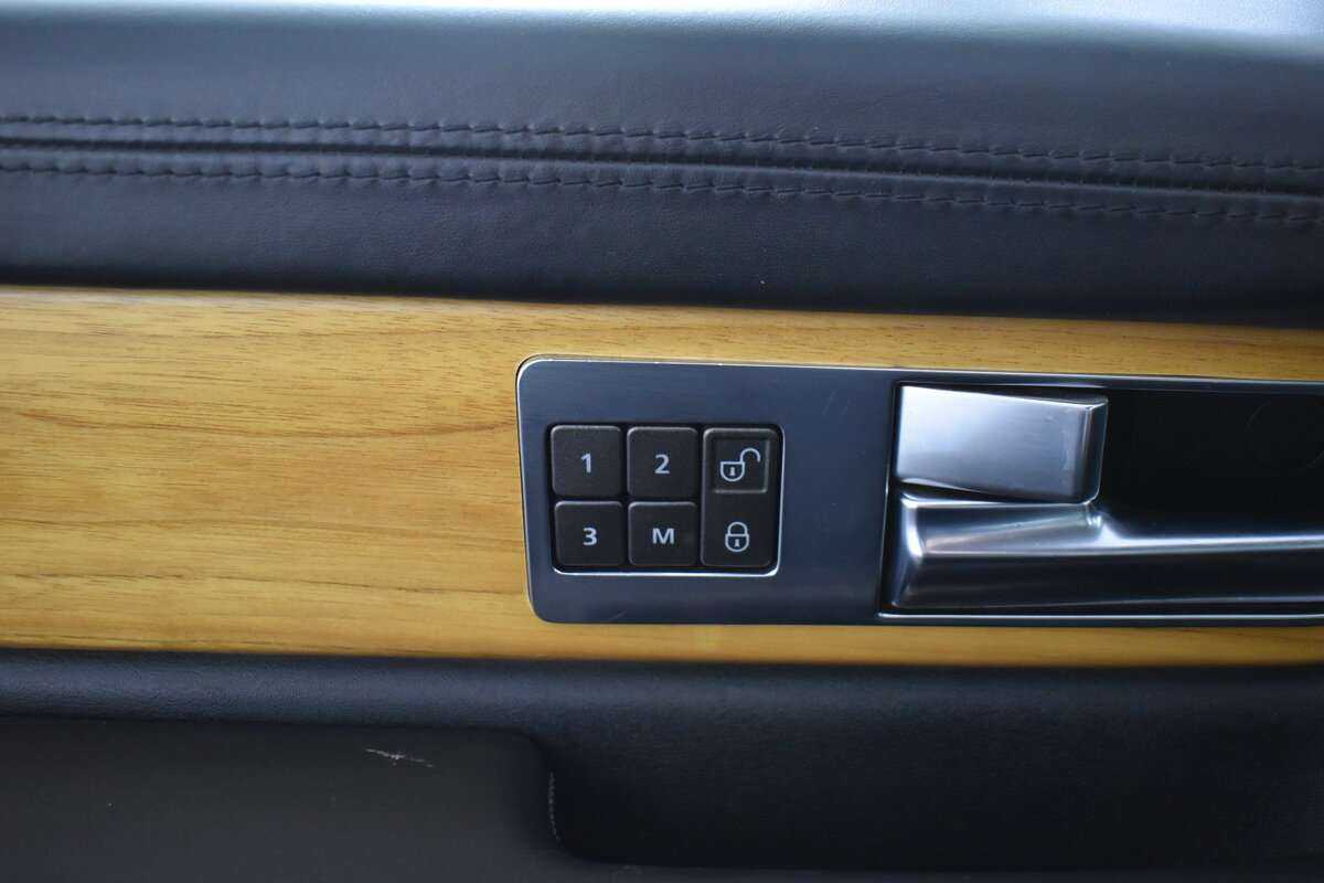 Land Rover Range Rover Sport 2012 года с пробегом. Фото: #10