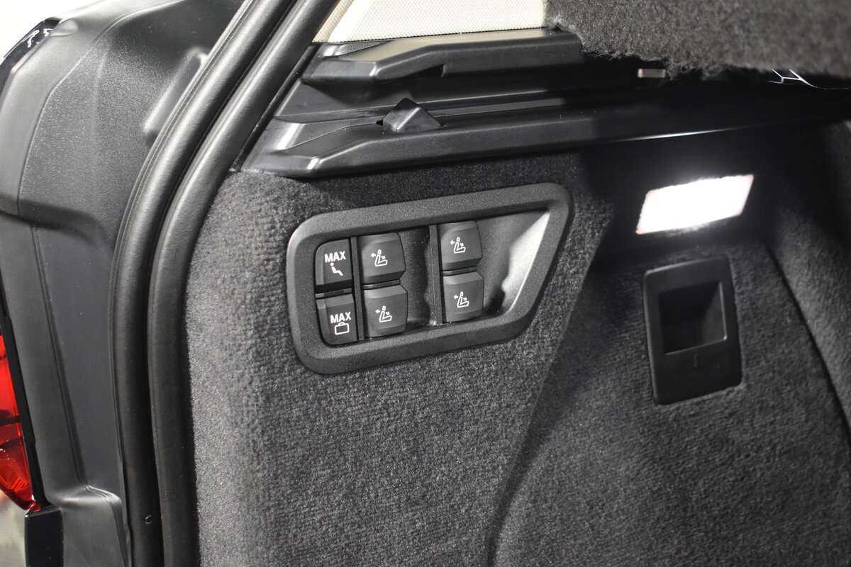 BMW X7 2019 года с пробегом. Фото: #7