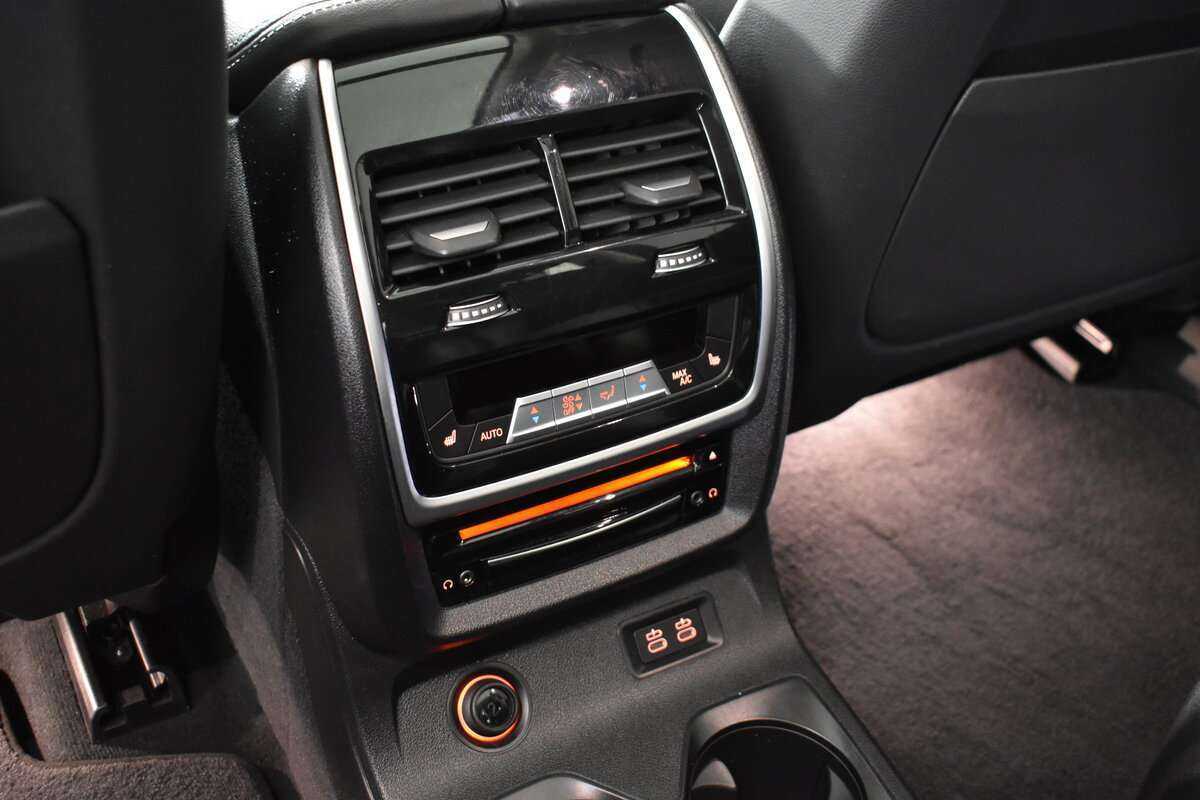 BMW X7 2019 года с пробегом. Фото: #14