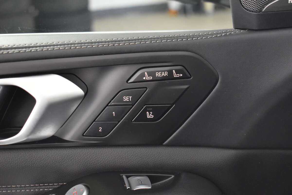 BMW X7 2019 года с пробегом. Фото: #17