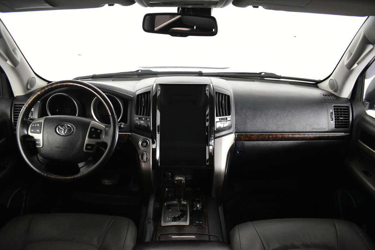 Toyota Land Cruiser 2010 года с пробегом. Фото: #10