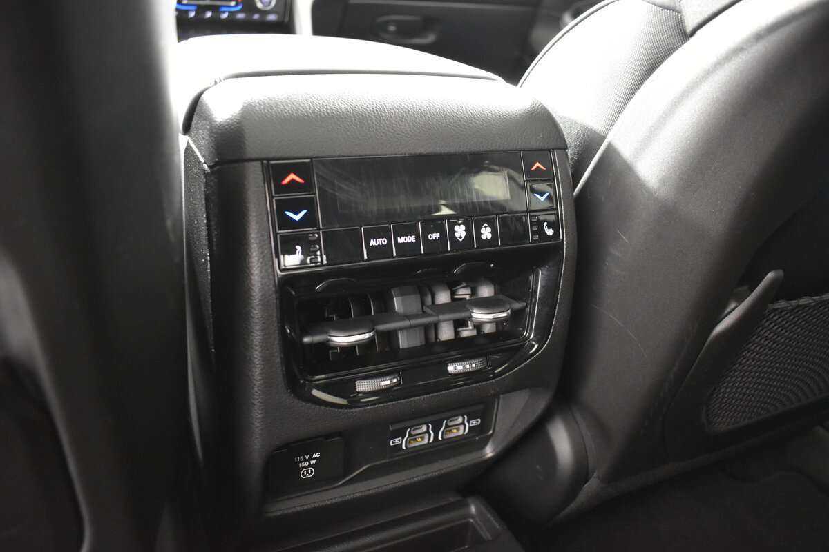 Jeep Grand Cherokee 2022 года с пробегом. Фото: #12