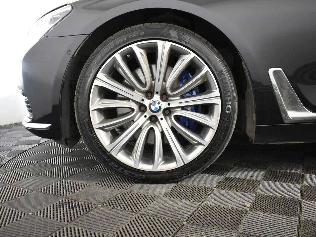 BMW 7 серии 2017 года с пробегом. Фото: #5