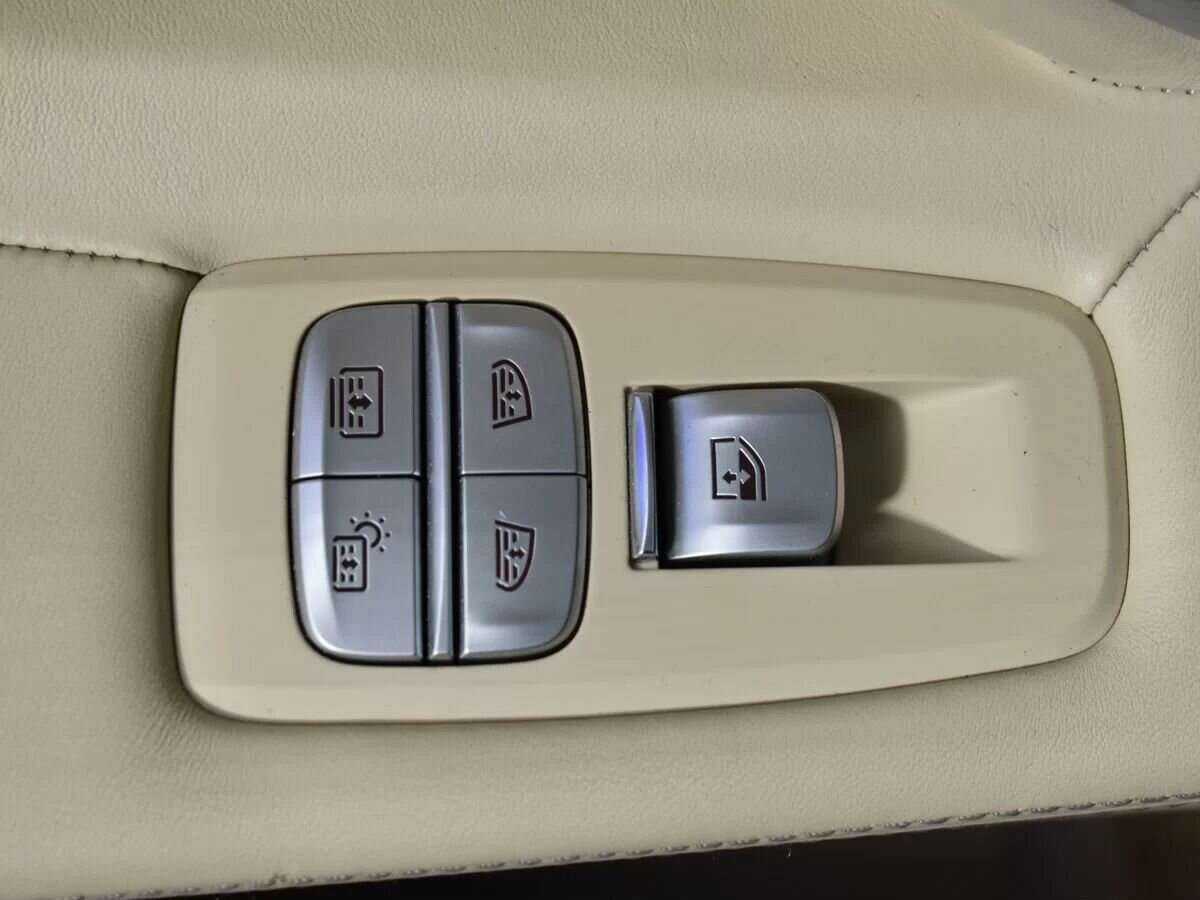 BMW 7 серии 2017 года с пробегом. Фото: #30