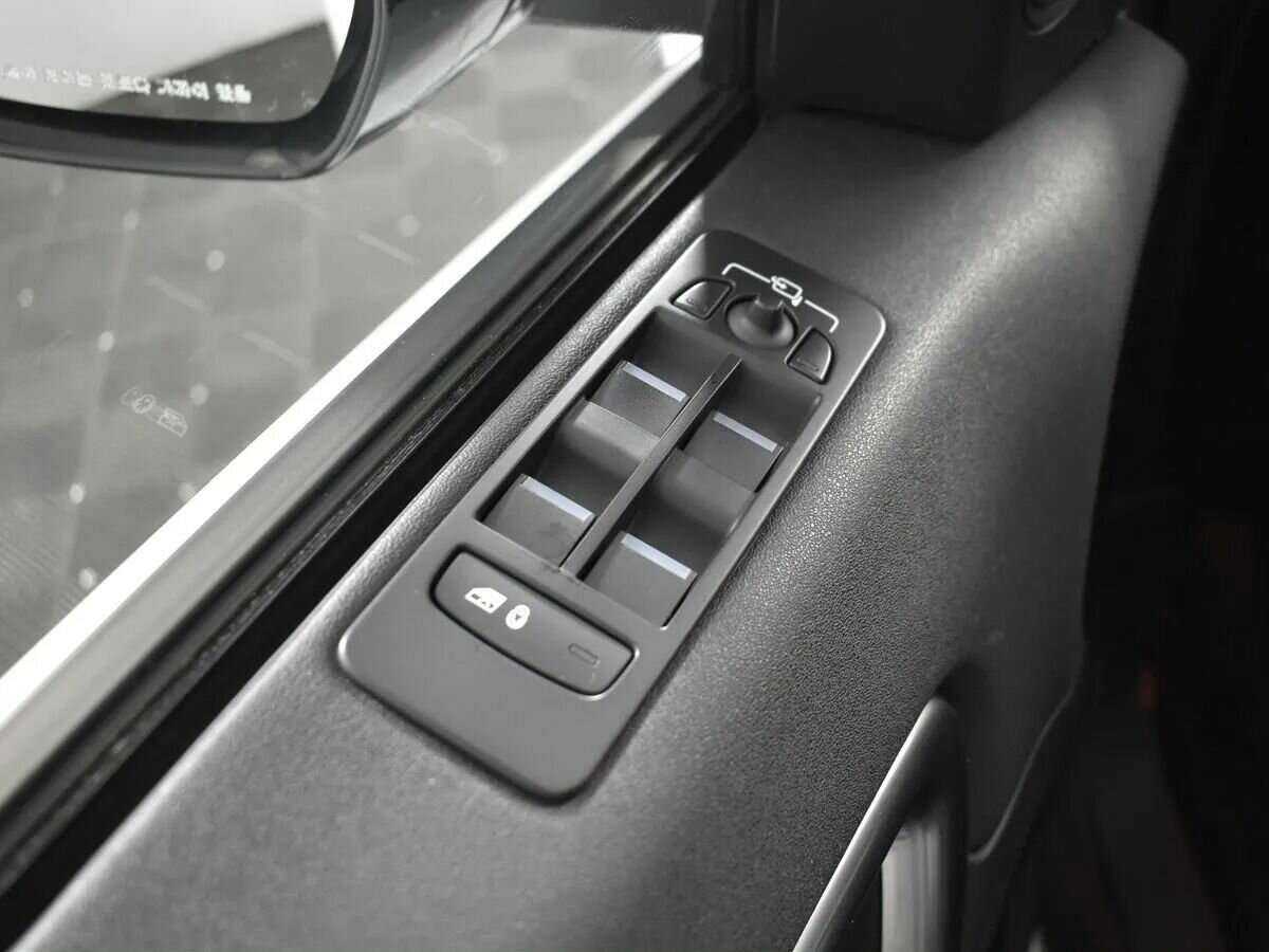 Land Rover Discovery Sport 2016 года с пробегом. Фото: #7