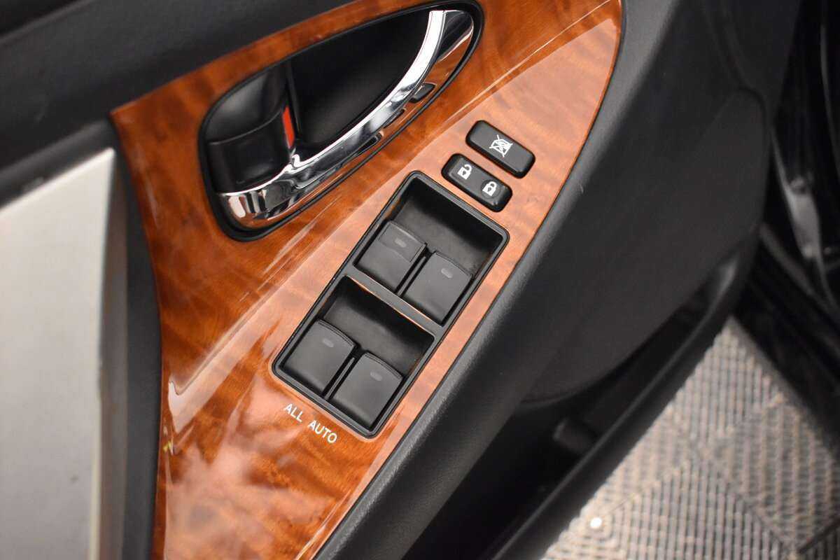 Toyota Camry 2010 года с пробегом. Фото: #7